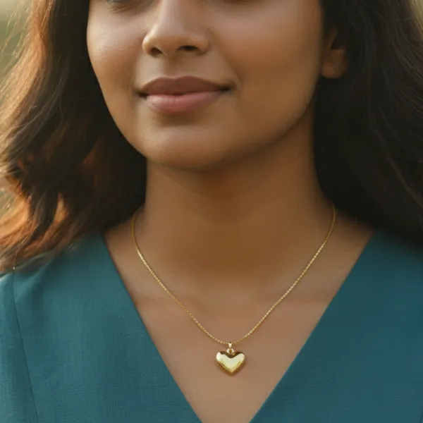 Gold_Plated_Solid_Heart_Necklace
