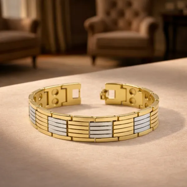 Gold_Plated_Horizontal_Line_Pattern_Bracelet