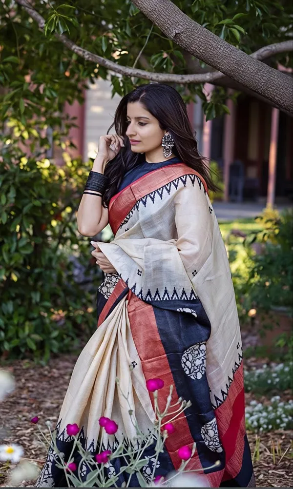 Midnight_Peacock_Designer_Saree