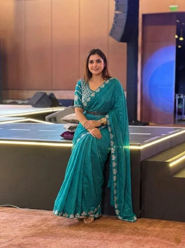 Royal_Elegance_Embroidered_Saree_Collection