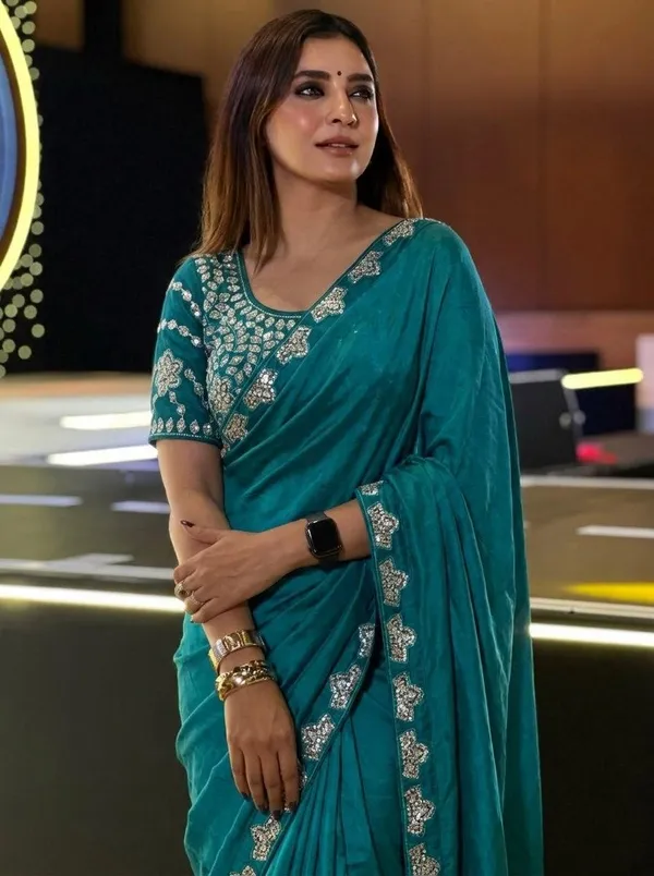 Royal_Elegance_Embroidered_Saree_Collection