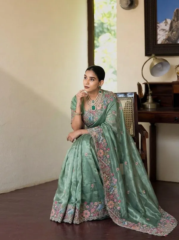 Regal_Pastel_Embroidered_Saree_Collection