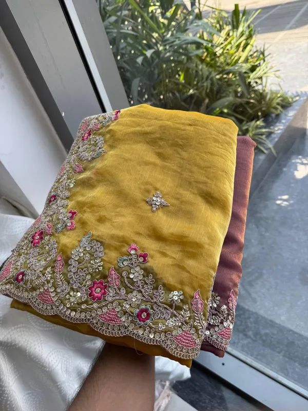 Royal_Shimmer_Embroidered_Saree_Collection