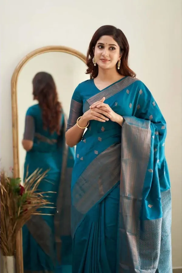 Banarasi_Saree_Peacock_Green