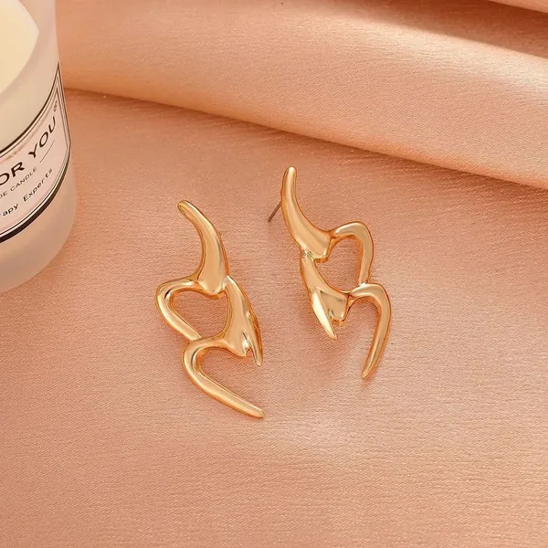 Gold-Toned_Flame_Heart_Drop_Earrings