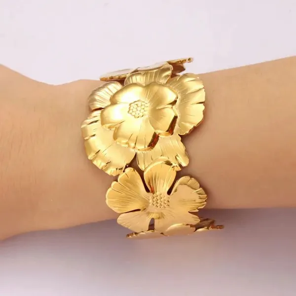 Golden_Floral_Statement_Cuff_Bracelet_for_Women