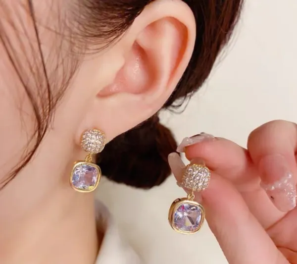 Sparkling_Crystal_Drop_Earrings_with_Dual_Stone_Design