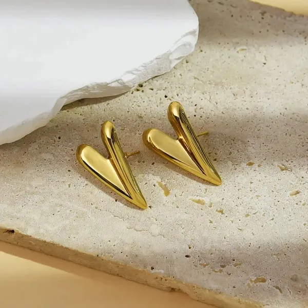 Gold-Toned_Heart-Shaped_Stud_Earrings