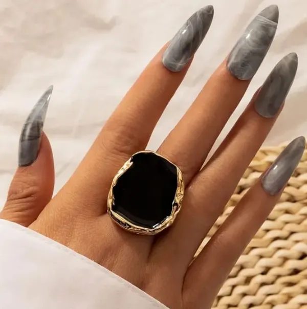 Gold-Plated_Black_Stone_Statement_Ring