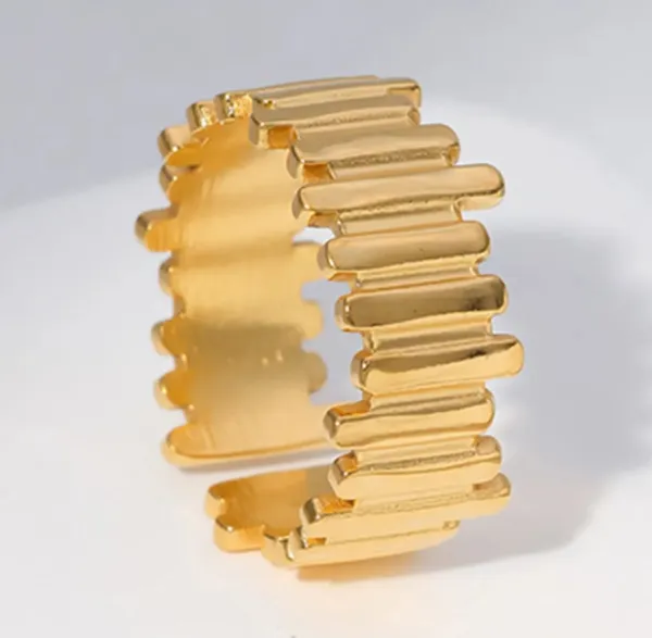 Gold-Plated_Textured_Bar_Ring