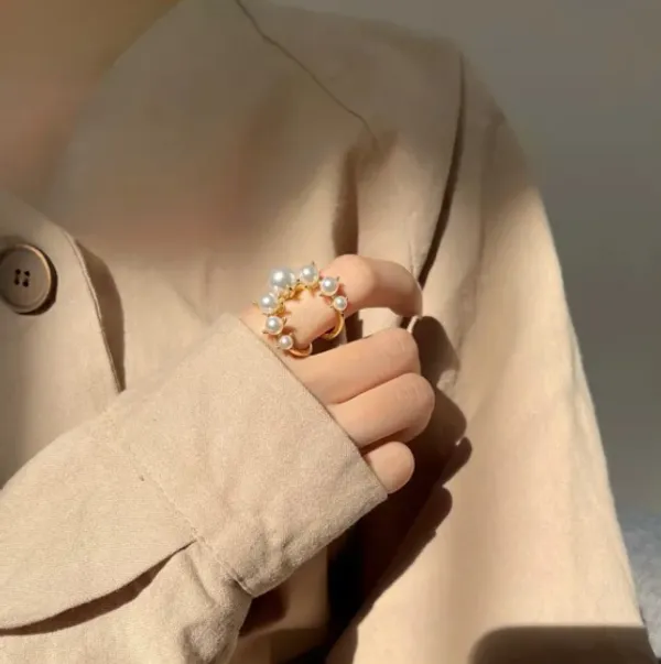Pearl_Cluster_Adjustable_Ring_-_Gold_Tone
