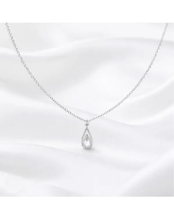 Elegant_Gold-Plated_Teardrop_Crystal_Pendant_Necklace