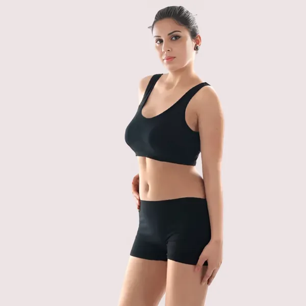 Black_Seamless_Sports_Bra_Boyshort_Set_For_Women