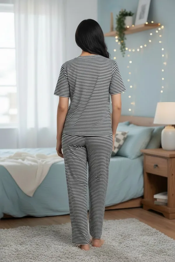 Grey_Cotton_Short_Sleeve_Top_And_Full_Pajama_Night_Suit_For_Women