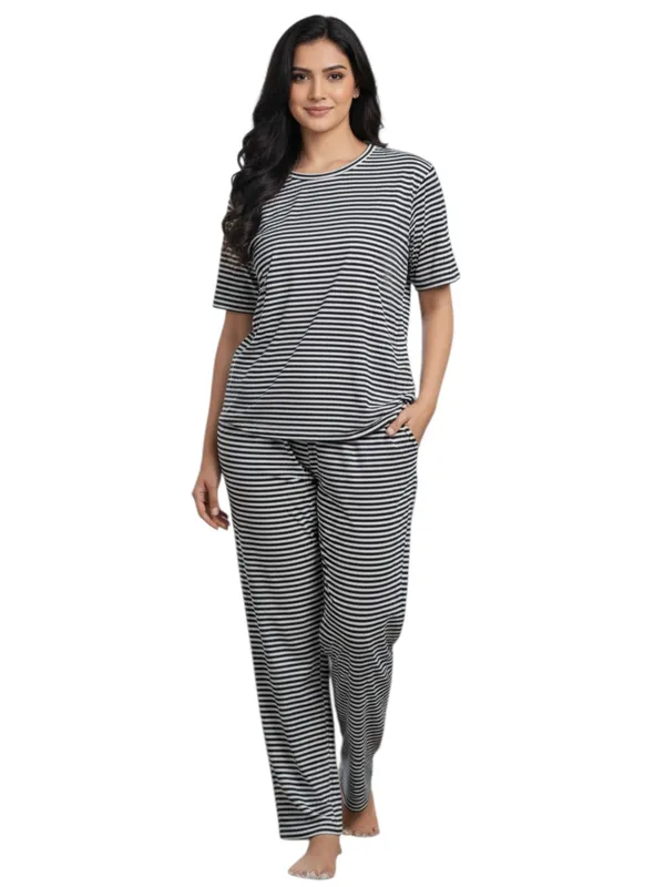 Grey_Cotton_Short_Sleeve_Top_And_Full_Pajama_Night_Suit_For_Women
