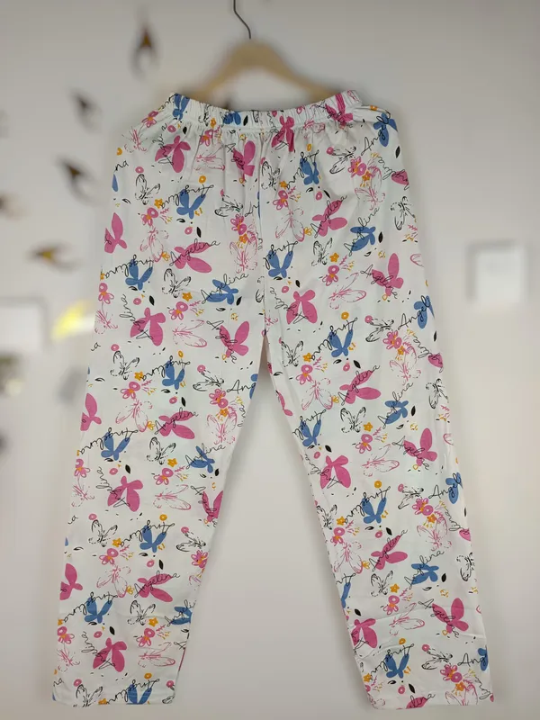 White_Cotton_Short_Sleeve_Top_And_Full_Pajama_Night_Suit_For_Women