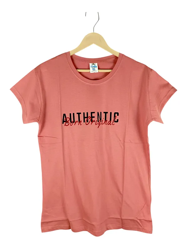 Pink_Cotton_Knit_Short_Sleeve_Top_And_Capri_Pajama_Night_Suit_For_Women