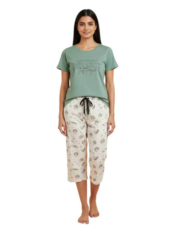 Green_Cotton_Knit_Short_Sleeve_Top_And_Capri_Pajama_Night_Suit_For_Women