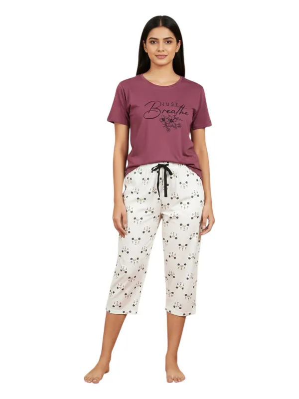 Purple_Cotton_Knit_Short_Sleeve_Top_And_Capri_Pajama_Night_Suit_For_Women