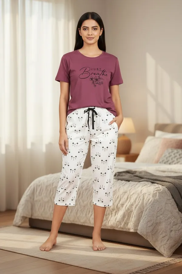 Purple_Cotton_Knit_Short_Sleeve_Top_And_Capri_Pajama_Night_Suit_For_Women