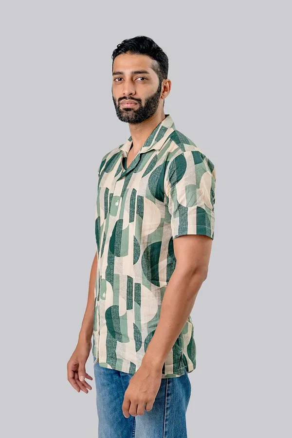 Green_Geometric_Print_Relaxed_Fit_Half_Sleeve_Shirt_For_Men
