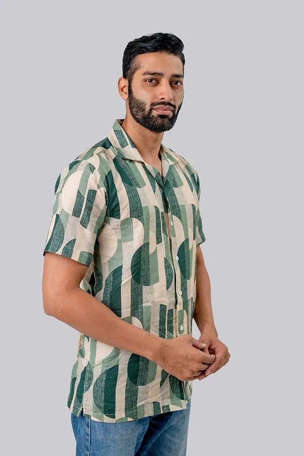 Green_Geometric_Print_Relaxed_Fit_Half_Sleeve_Shirt_For_Men