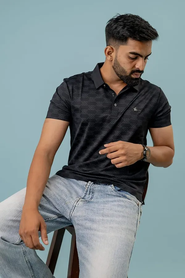 Black_Geometric_Print_Regular_Fit_Polo_T-Shirt_For_Men