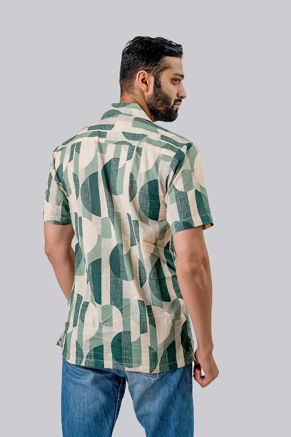 Green_Geometric_Print_Relaxed_Fit_Half_Sleeve_Shirt_For_Men