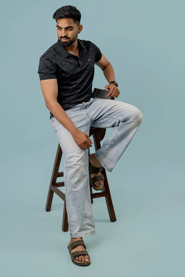 Black_Geometric_Print_Regular_Fit_Polo_T-Shirt_For_Men