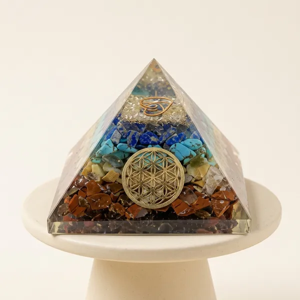 Chakra_Healing_Pyramid_-_Orgone_Energy_Generator_with_Sacred_Geometry_Symbol