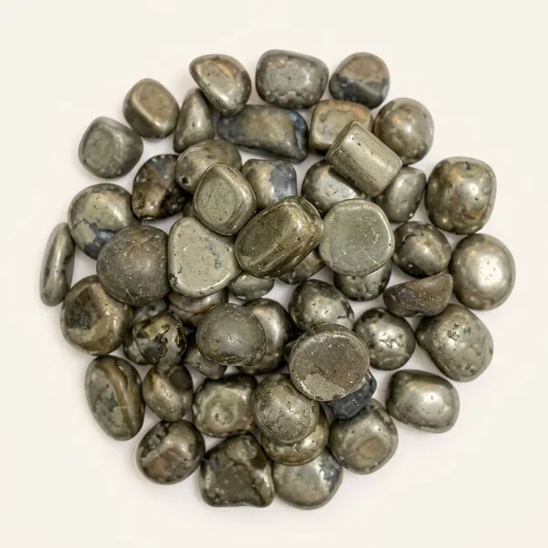 Natural_Grey_Pebbles_-_Decorative_Polished_Stones