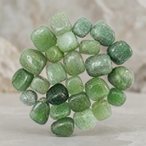 Natural_Green_Aventurine_Tumbled_Healing_Stones