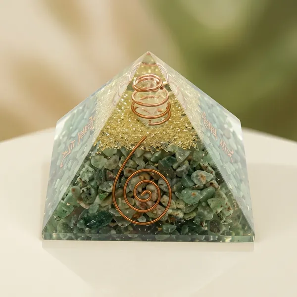 Orgonite_Energy_Pyramid_with_Reiki_Symbols_and_Green_Aventurine_Chips