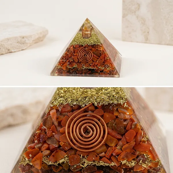 Orgone_Pyramid_-_Carnelian_&_Green_Aventurine_Energy_Healing_Pyramid