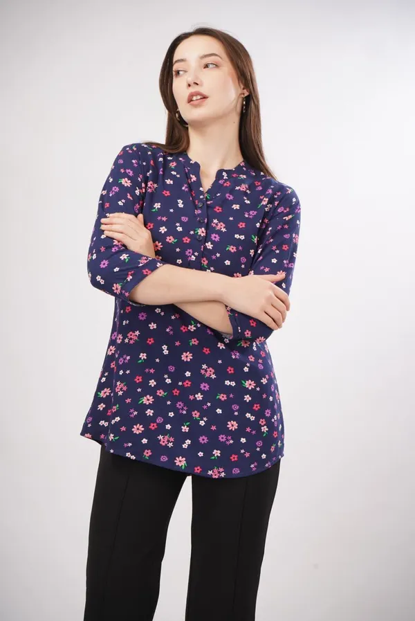 Navy_Blue_Rayon_Cotton_Relaxed_Floral_Print_Tunic_Top_For_Women
