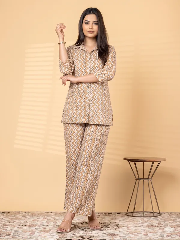 Beige_Floral_Print_Rayon_Cotton_Shirt_Night_Suit_For_Women