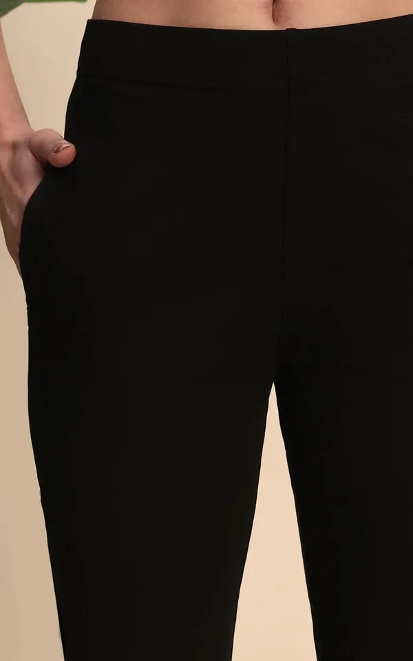 Black_Cotton_Lycra_High_Waist_Straight_Fit_Cigarette_Pants_For_Women