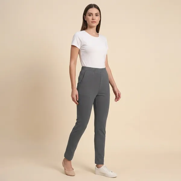 Grey_Cotton_Lycra_Ankle_Length_Trousers_For_Women
