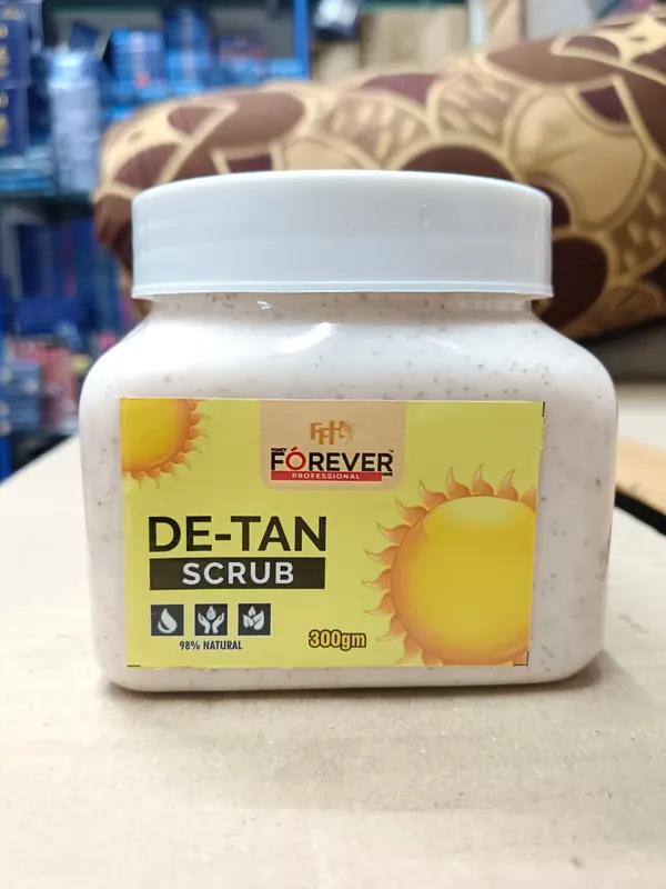 DUEBOLD_-_DE-TAN_Scrub_|_With_Natural_Moisturizer