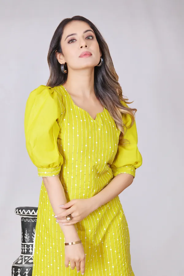 Yellow_Cotton_Puff_Sleeve_Floral_Embroidered_Kurti_For_Women