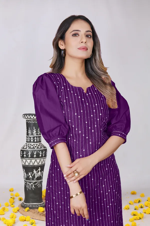 Purple_Georgette_Puff_Sleeve_Floral_Embroidered_Kurta_For_Women