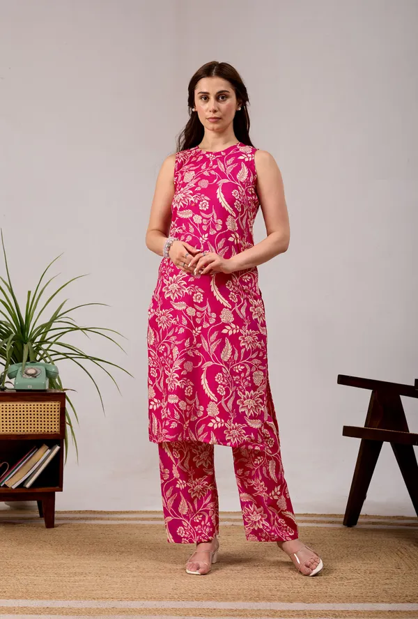 Floral_Printed_round-Neck_Pure_reyon_Kurti