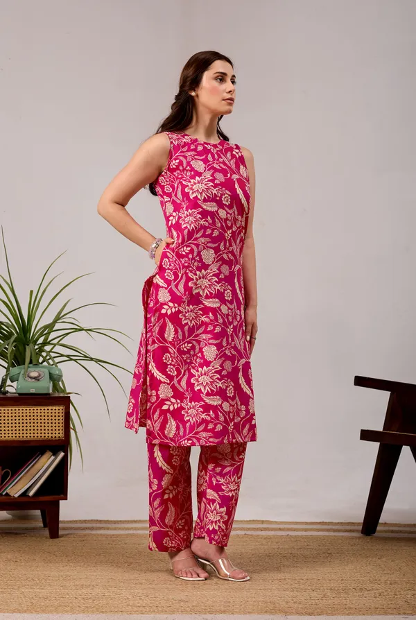 Floral_Printed_round-Neck_Pure_reyon_Kurti
