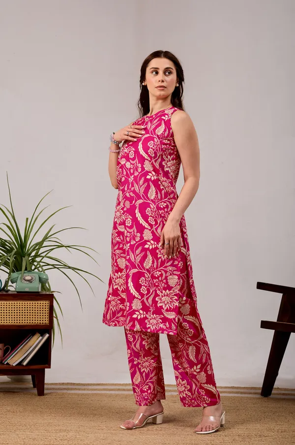 Floral_Printed_round-Neck_Pure_reyon_Kurti