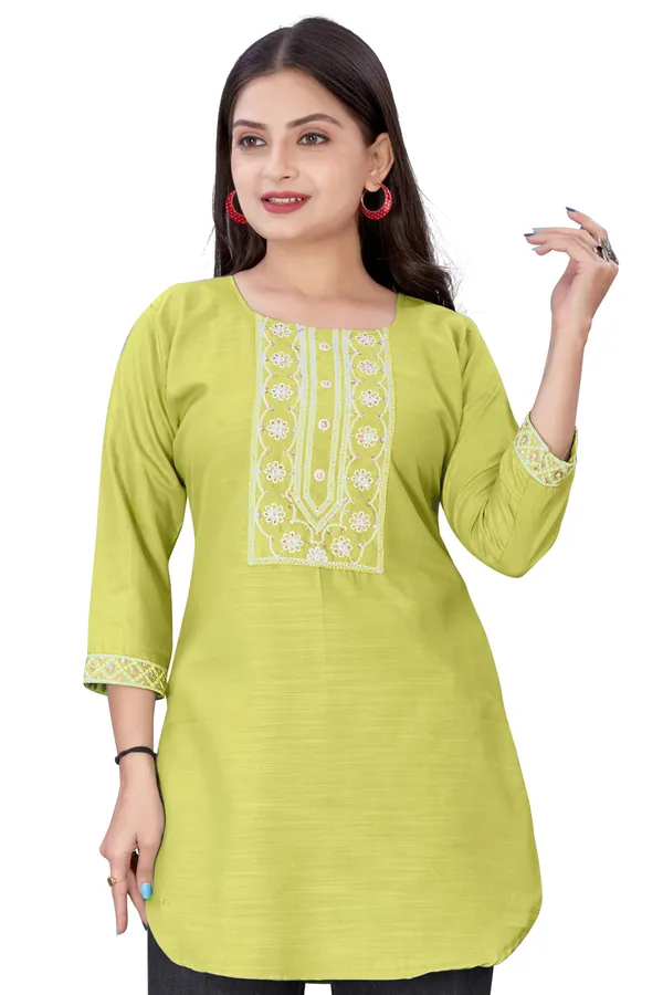 Yellow_Cotton_Relaxed_Embroidered_Kurta_For_Women