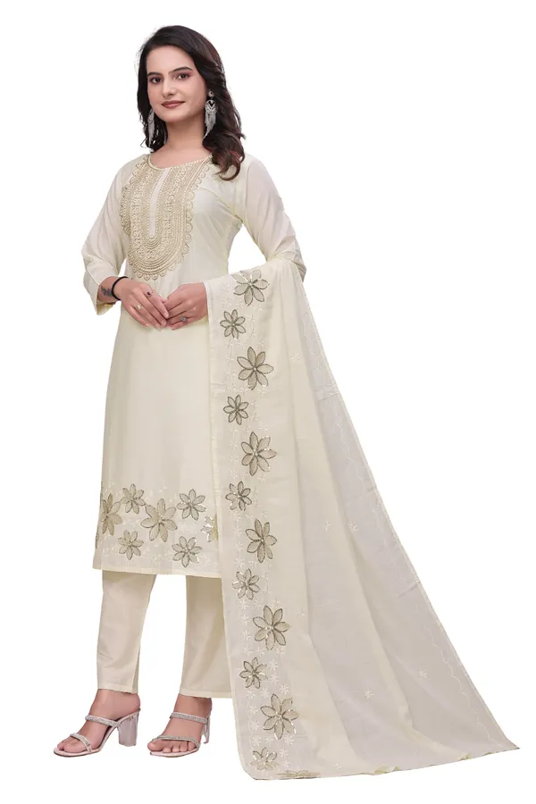 Off_White_Georgette_Relaxed_Fit_Embroidered_Kurta_Set_For_Women