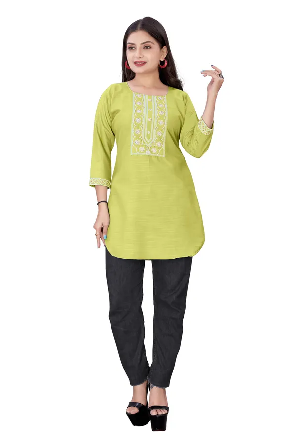 Yellow_Cotton_Relaxed_Embroidered_Kurta_For_Women