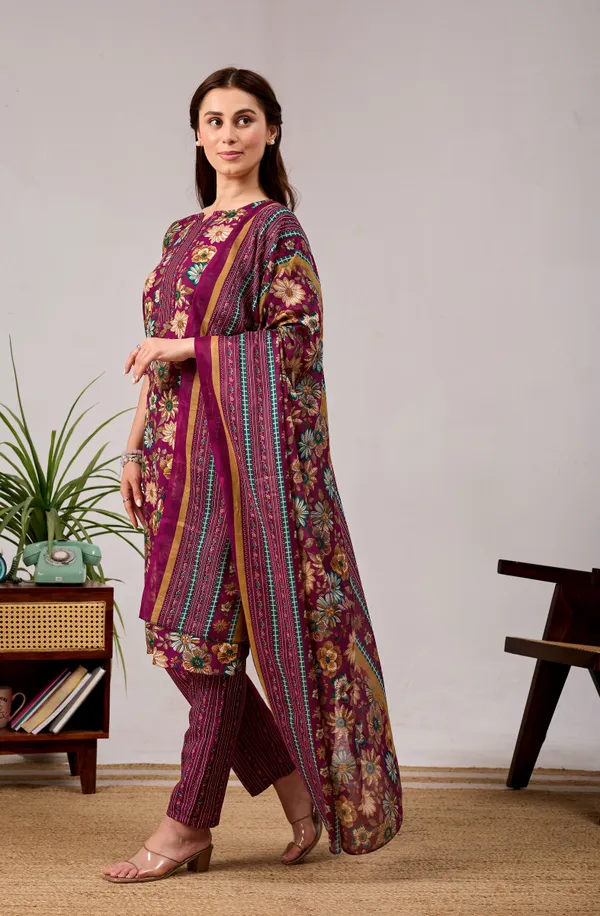 Women_Solid__Rayon_Spaghetti_Straps_Fusion_Kurta_Set