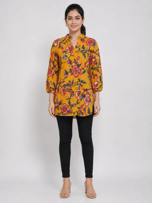 yellow_Cotton_Straight_printed_Kurti_For_Women