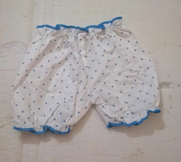 White_And_Blue_Cotton_Polka_Dot_Bloomer_Shorts_For_Baby_Girls